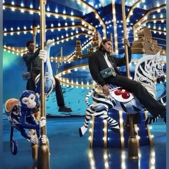 NEW in Gift Box Louis Vuitton VIP Carnival set of 3 Bag Tags: Charms w COA - Picture 9 of 10